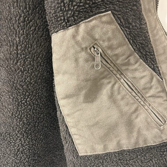 Carhartt Washed Duck Sherpa-Lined Vest for Men - Picture 8 of 8